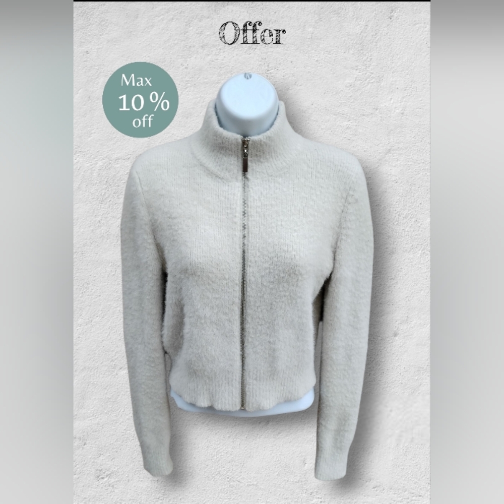 Women's Cream Zip-Up Jacket